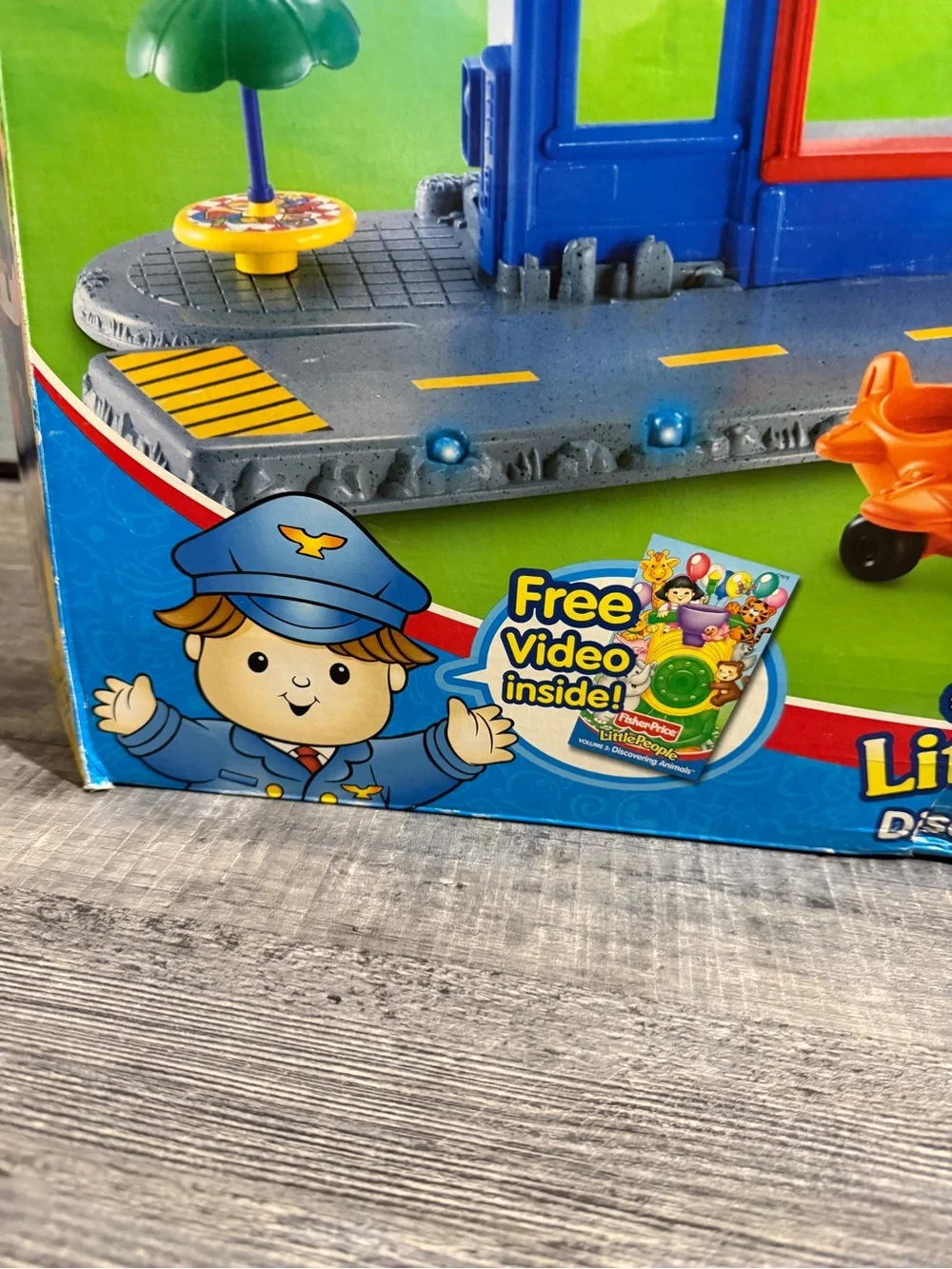 Vintage 2002 Fisher Price Little People Discovery Airport New Box Y2K Original